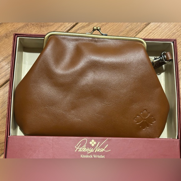 Patricia Nash Wristlet - Picture 4 of 8